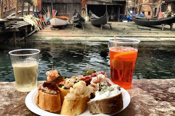 Small Group Bacaro Food Tour with Local Guide in Venice - Photo 1 of 7