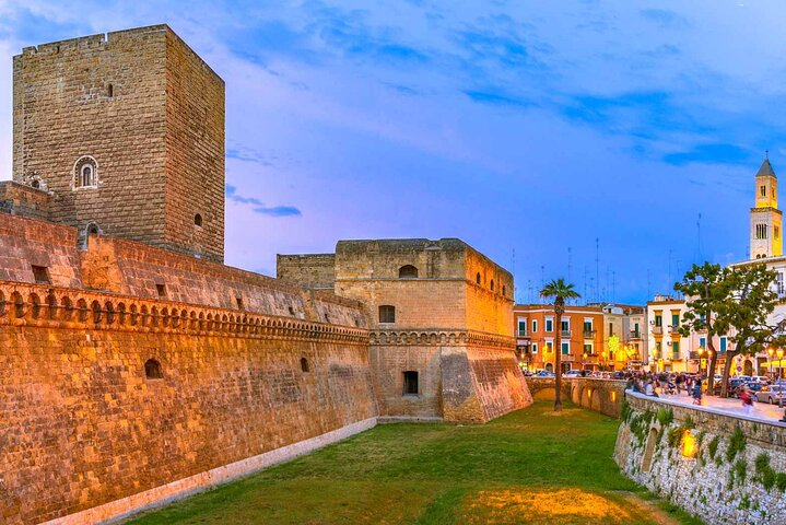 2-Hour Guided Walking Tour of Bari with Street Food - Photo 1 of 6