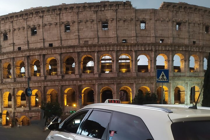 Rome in 2 Hours: Private Photo Tour of Iconic Monuments - Photo 1 of 5