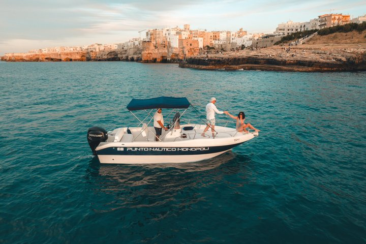 Private 2-Hour Tour from Monopoli to the Polignano Caves with Prosecco - Photo 1 of 25