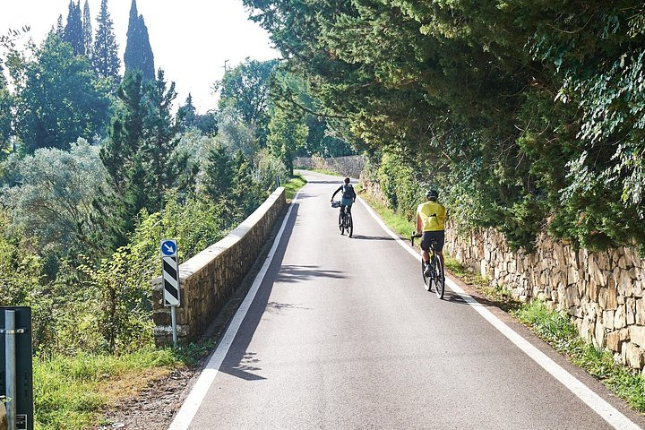 Florence Countryside E-Bike Tour with Winery and Wine Tasting - Photo 1 of 15