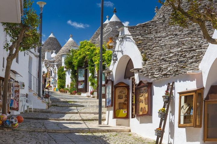 ALBEROBELLO & TRULLI
