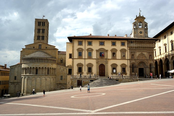 Arezzo main square