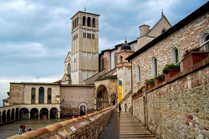 Assisi - Historic walking tour - Photo 1 of 9