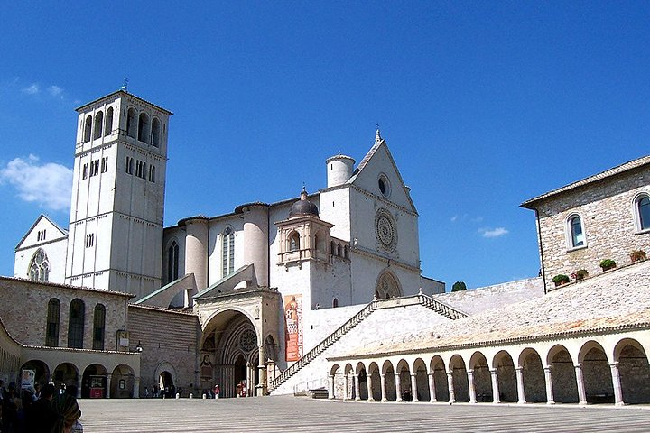 Assisi, the town of Saint Francis - Private Walking Tour - Photo 1 of 7