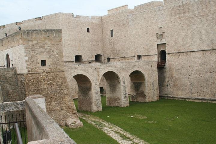 Barletta Walking Tour with Espressino Coffee Tasting - Photo 1 of 7