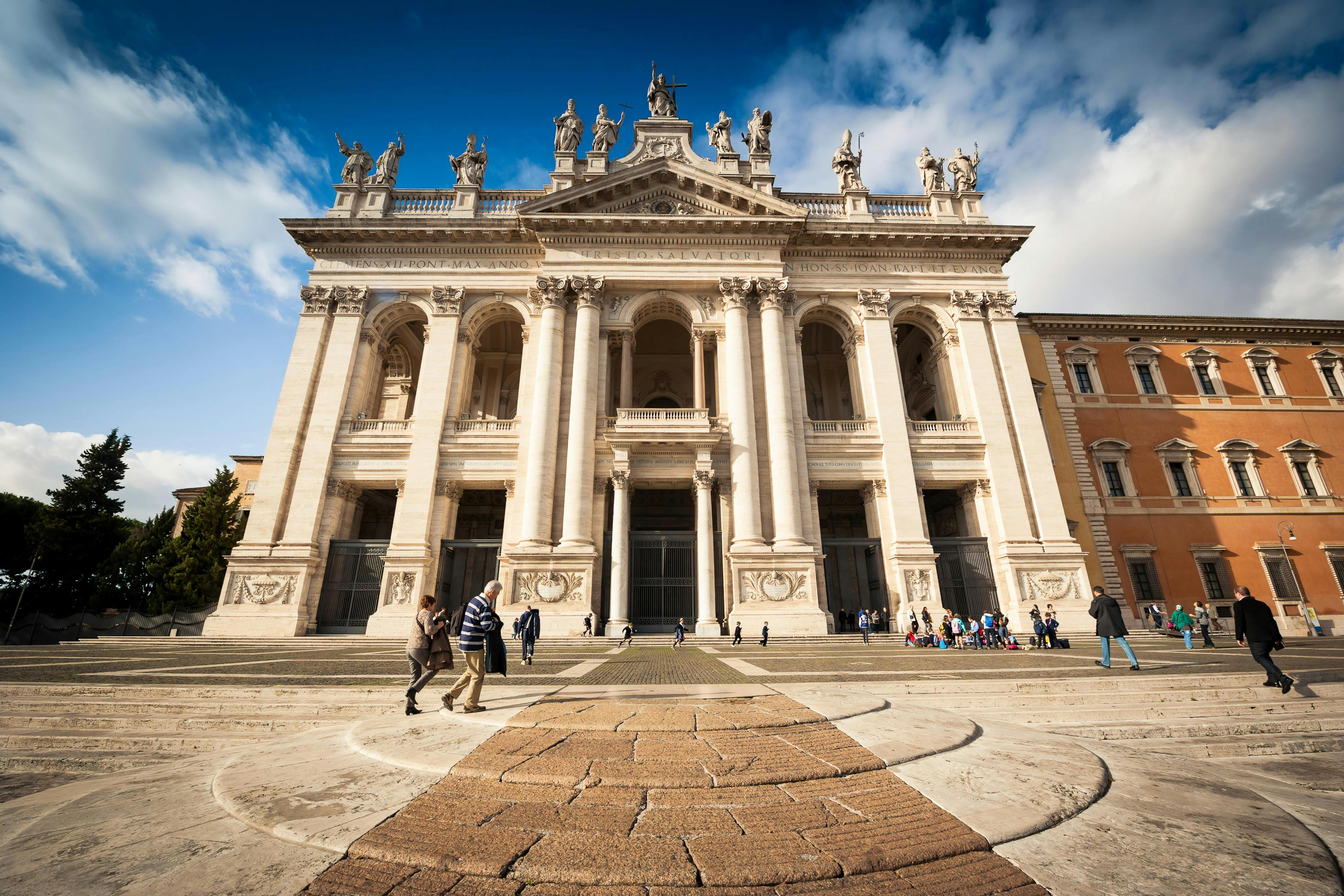 Basilica di San Giovanni in Laterano: Guided Tour + Cloister - Photo 1 of 12