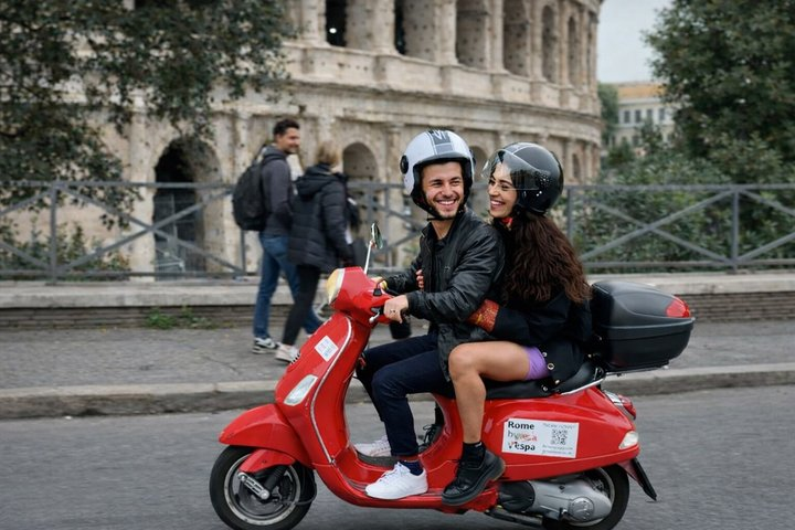 Rome by Vespa - with Francesco: the Best Guided Vespa Tour - Photo 1 of 15