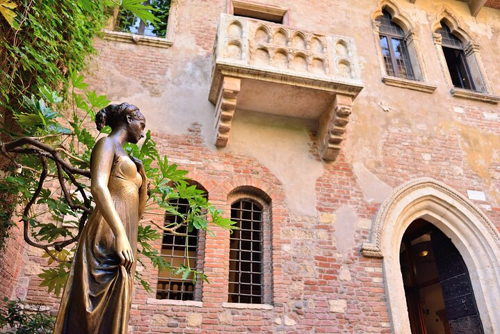 Best of Verona Tour by high speed train from Venice - Photo 1 of 11
