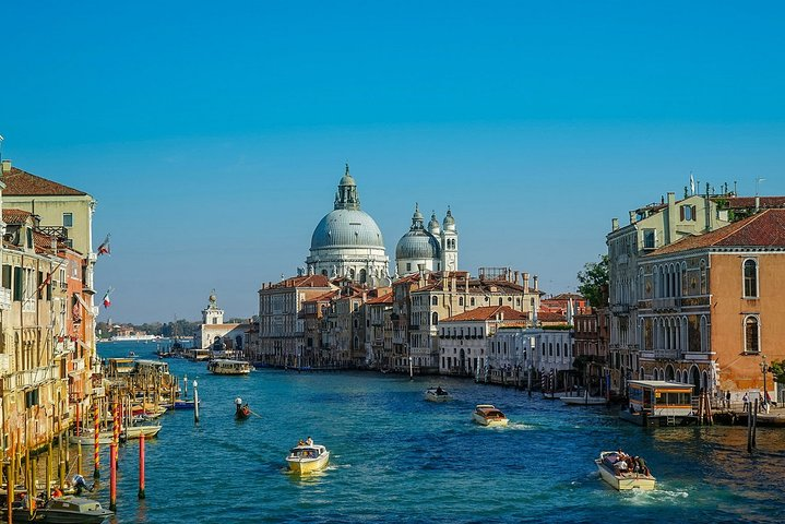 Wander through centuries of history past iconic landmarks and hidden gems. Discover the charm of Venice’s canals and taste local delights on an unforgettable walking tour.