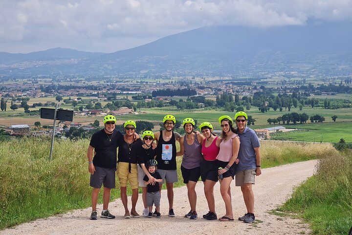 Umbria E-Bike & Wine Tour through Vineyards and Olive Groves - Photo 1 of 18