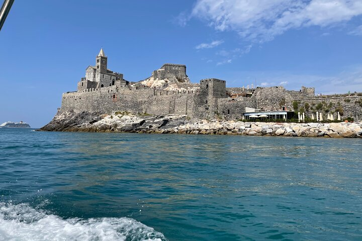 La Spezia & Portovenere boat tour and the 3 Islands with aperitif - Photo 1 of 6