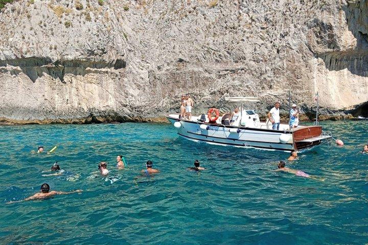 Capri Shared Tour : Caves, Dives, Limoncello and Caprese Cake - Photo 1 of 16