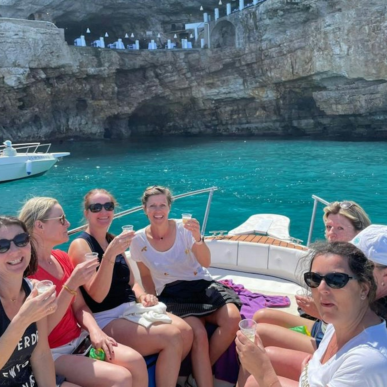 Boat Tour with Small Aperitif Included - Photo 1 of 4