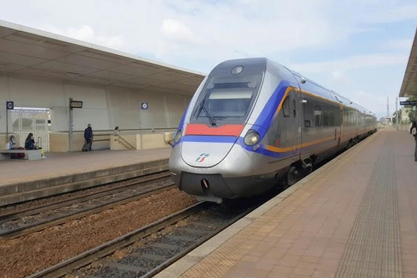 Cagliari: One-Way Train Transfer from Cagliari Station to Elmas Airport - Photo 1 of 6