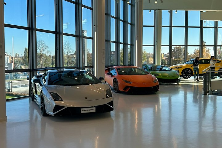 Cars&Food: Lambo, Ferrari, Parmigiano, Balsamic, PrivateTransport - Photo 1 of 24