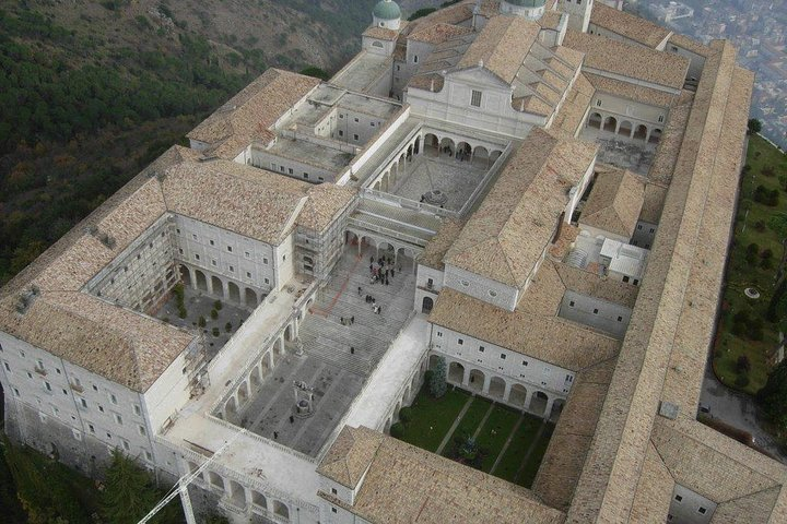 Round trip tour from Naples to Alberobello with a 2-hour visit - Photo 1 of 11