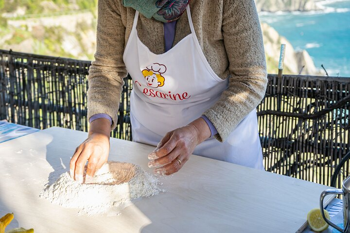 Home Cooking Class & Meal with a Local in Riomaggiore - Photo 1 of 8
