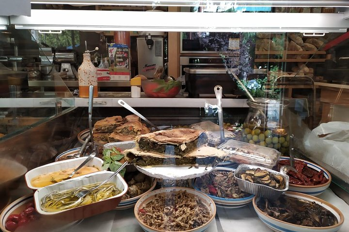 DISCOVER SORRENTO, food &Walking tour . Lemons-cheese&olive oil - Photo 1 of 8