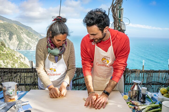 Cinque Terre: 2-course Cooking Class with seaview in Riomaggiore - Photo 1 of 7