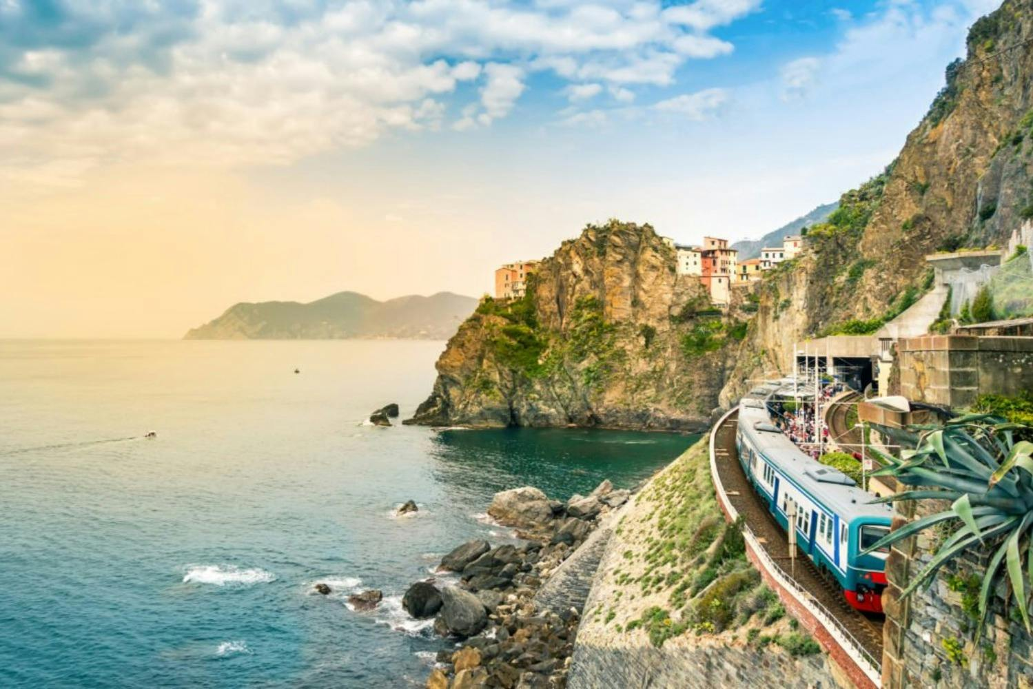 Cinque Terre Express: Train To/From La Spezia and Corniglia - Photo 1 of 6