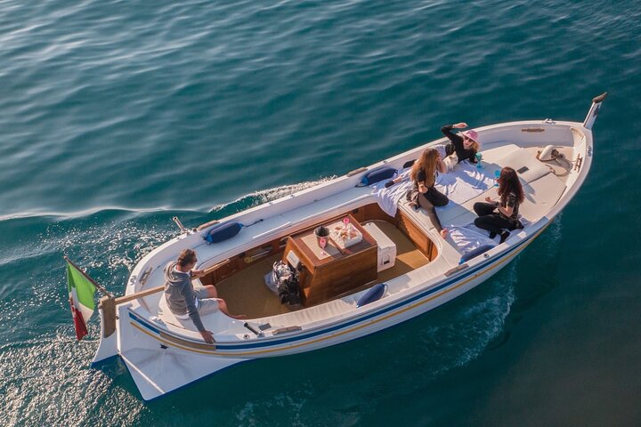 Catch the Sun, Skip the Crowds: 5Terre w Aperitivo&Snorkel - Photo 1 of 7