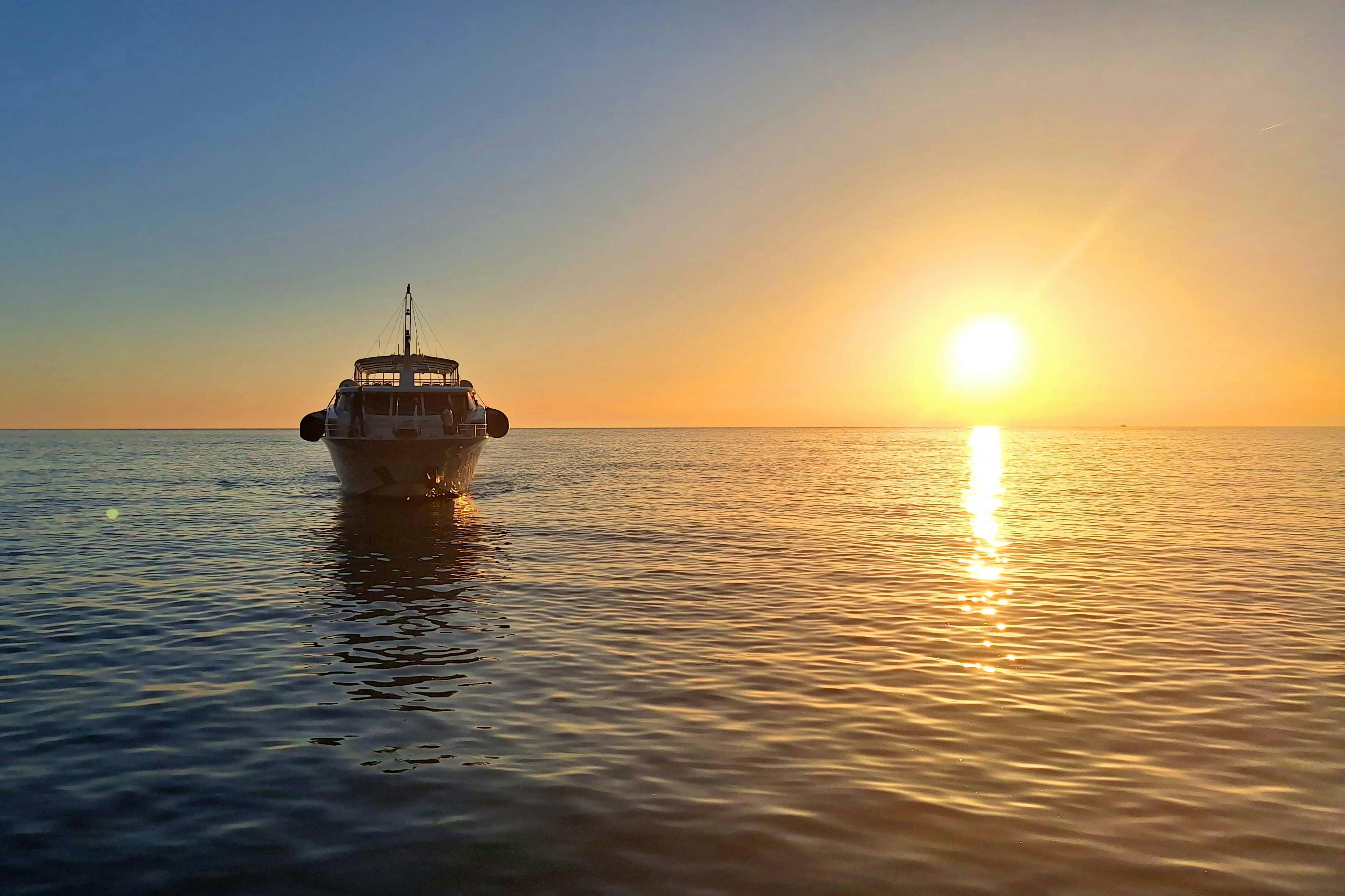 Cinque Terre: Sunset Tour with Aperitif - Photo 1 of 7