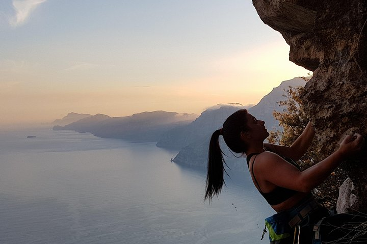 Climbing on the Path of the Gods - Photo 1 of 6