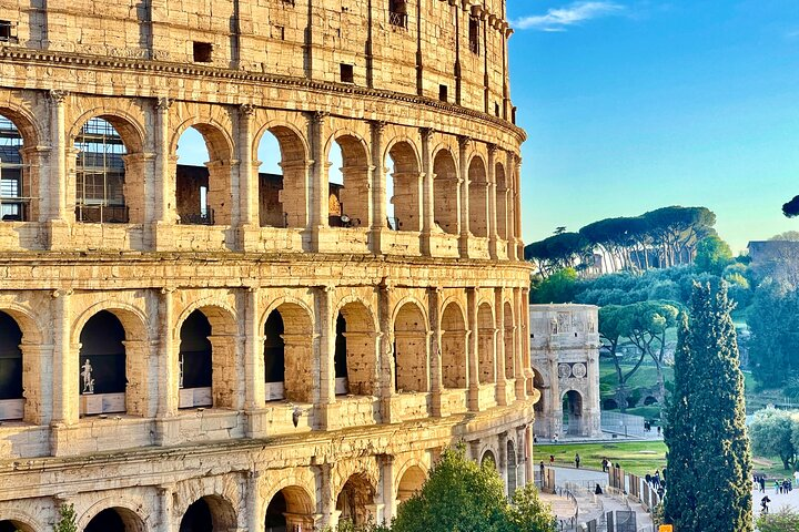 Colosseum Ancient Rome and Undergrounds Catacombs Exclusive Tours and Tickets