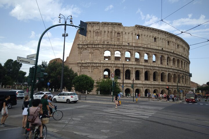 Colosseum, Roman Forum and Trajan's column - Photo 1 of 9