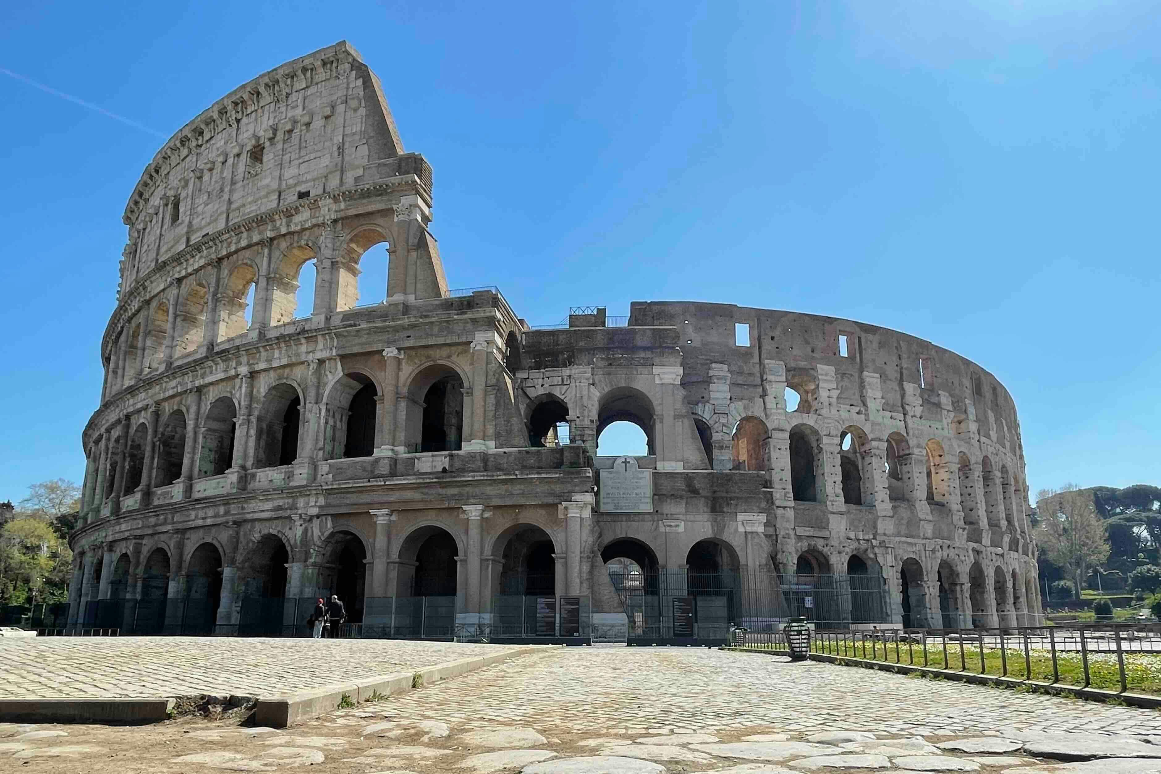 Colosseum, Roman Forum & Palatine Hill + Express Guided Tour - Photo 1 of 8