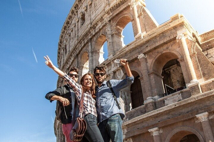 Colosseum Self Guided Audio Tour in Rome - Photo 1 of 8