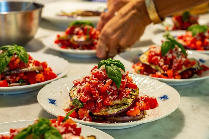 Private cooking class in Florence with Ilaria