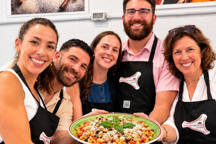Cooking lesson in Catania with lunch or dinner - Photo 1 of 17