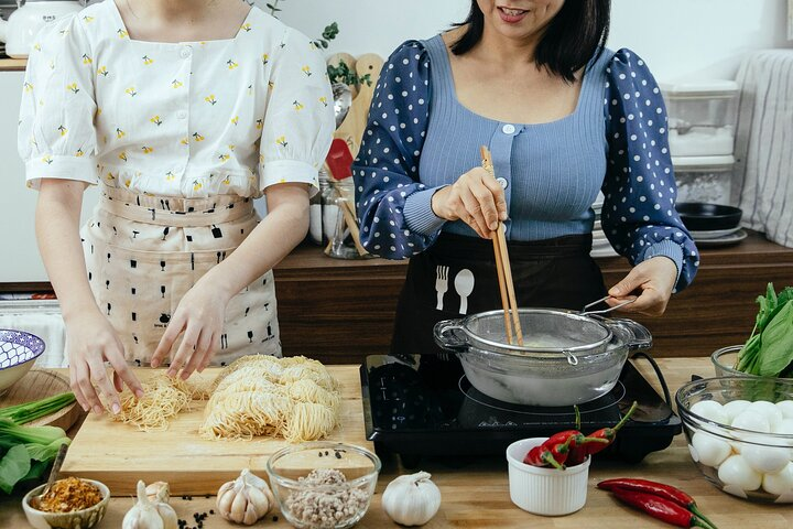 Cooking lesson in Catania with lunch or dinner - Photo 1 of 7
