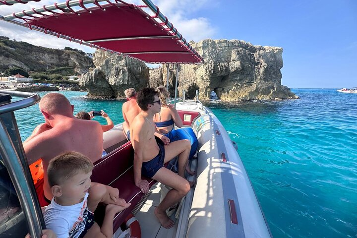 Tour from Tropea to Capo Vaticano with snorkeling Maximum 10 people - Photo 1 of 25