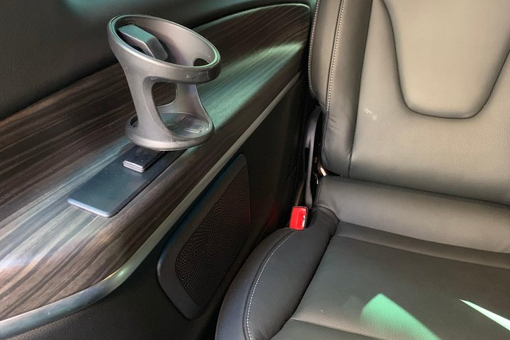 Deluxe private transfer from NAPLES TO POSITANO or vv  - Photo 1 of 5