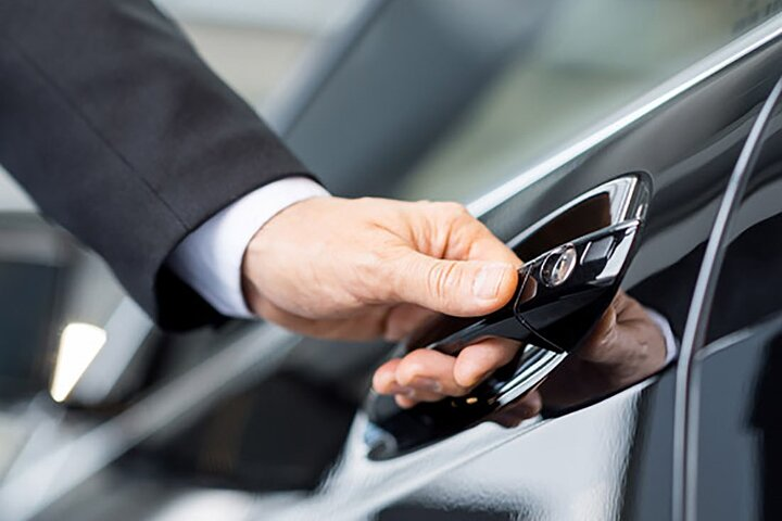 UrbExcursions Door-To-Door Private Transfer Florence to Fiumicino FCO Airport or viceversa