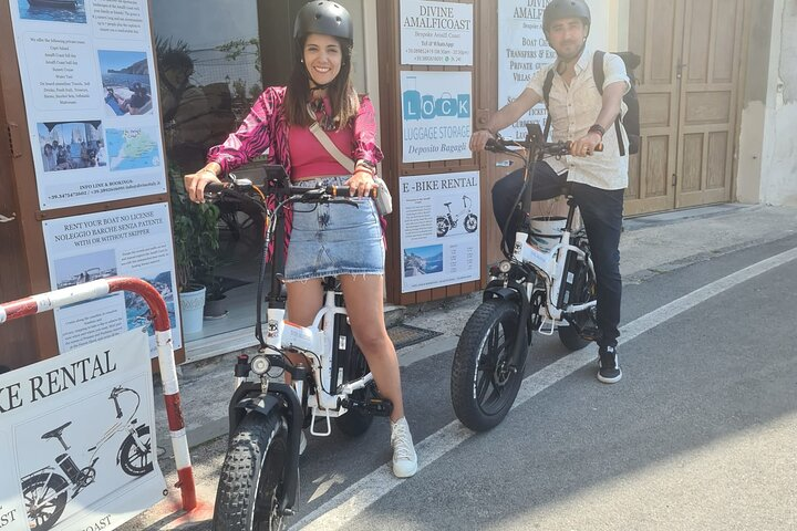 E-Bike Rental in Minori, Amalfi Coast - Photo 1 of 9