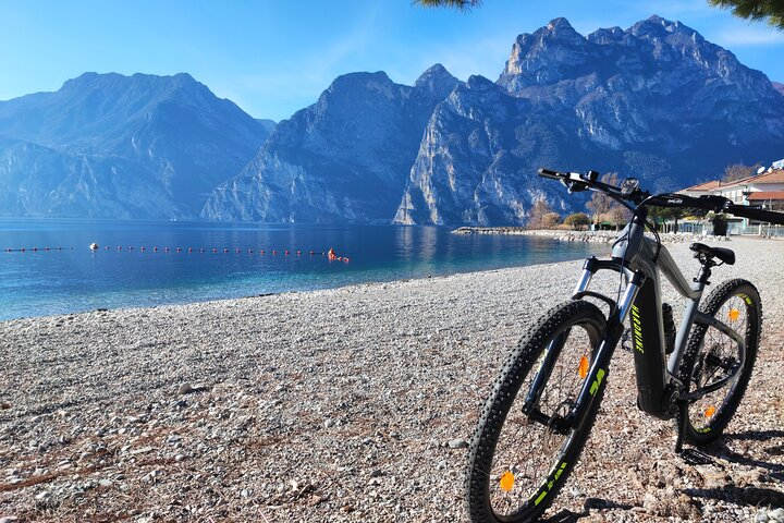 Mountain Bike Giro Bici Lago Garda Ciclabile Garda Giro In Bici