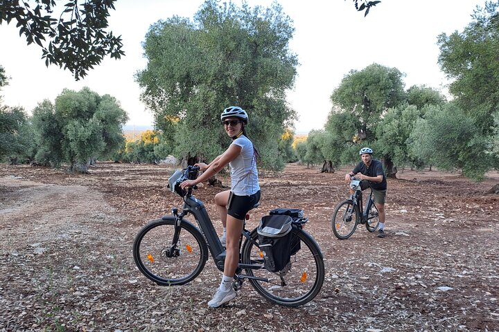 E-bike tour in Ostuni, the olive trees and the rock village - Photo 1 of 11