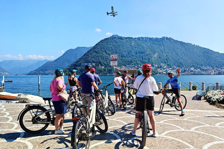 E-Bike tour Lake Como view and Swiss vineyards - Photo 1 of 25