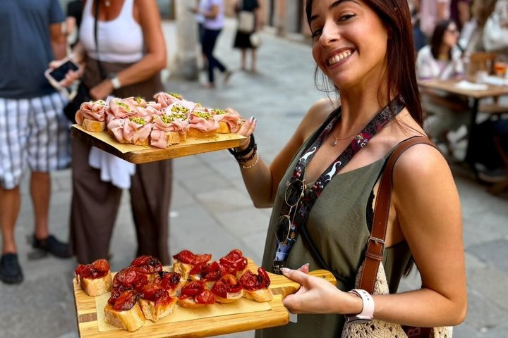 Eat Like a Local: Venice 3-Hour Small-Group Food Tasting Tour - Photo 1 of 15