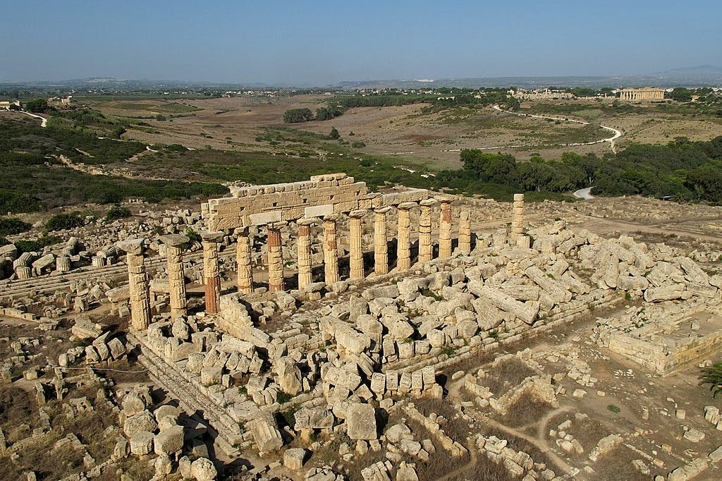 Entrance to Selinunte Archeological Park + Roundtrip Shuttle Service - Photo 1 of 5