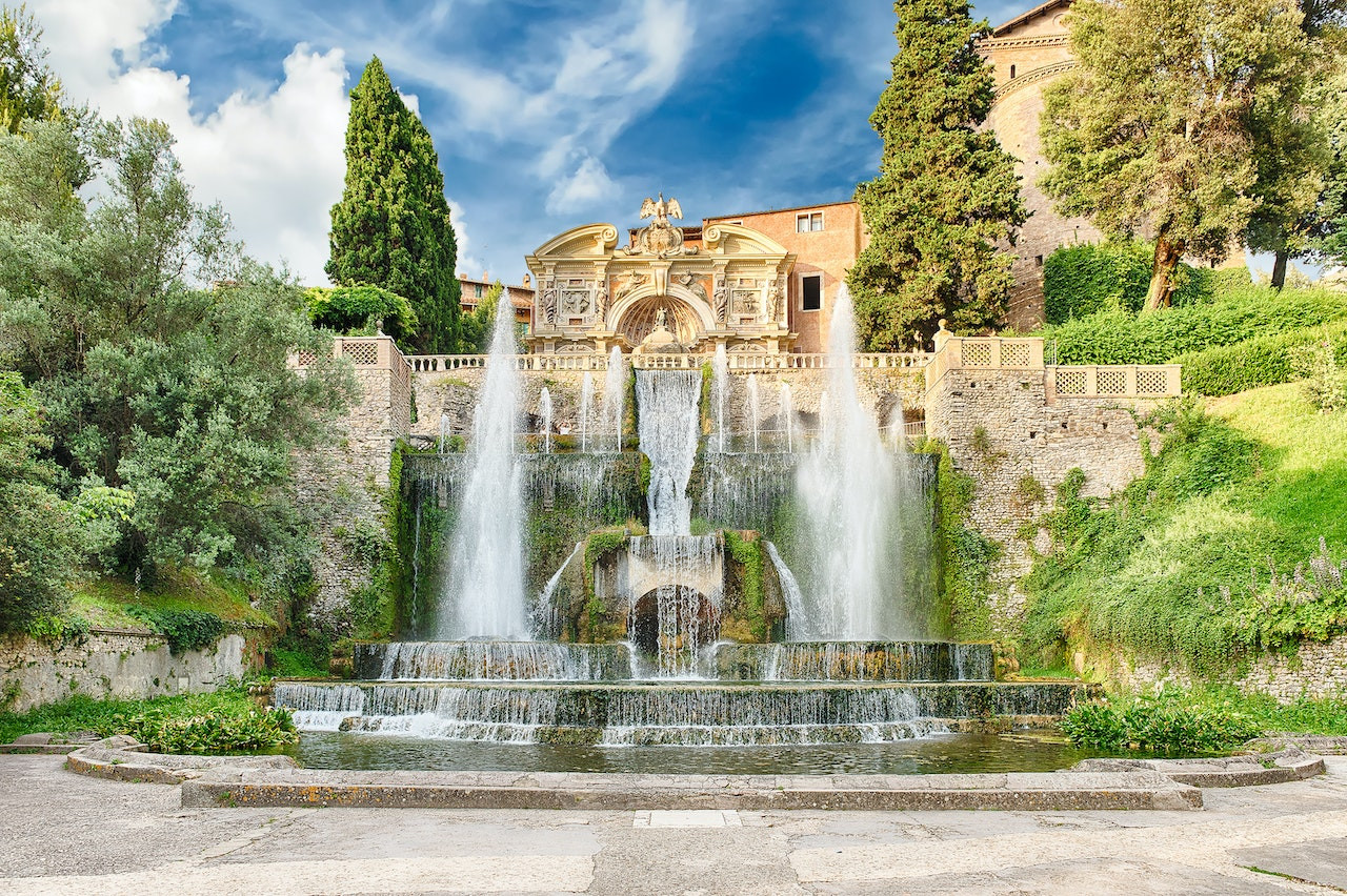 Entrance to Villa d’Este with PemCards Postcard - Photo 1 of 7