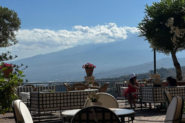 Taormina Sunset Walking Tour with Wine, Pizza and Cannoli - Photo 1 of 25