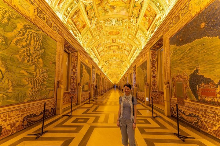 Exclusive First Access Vatican Tour with Skip the Line Basilica - Photo 1 of 25