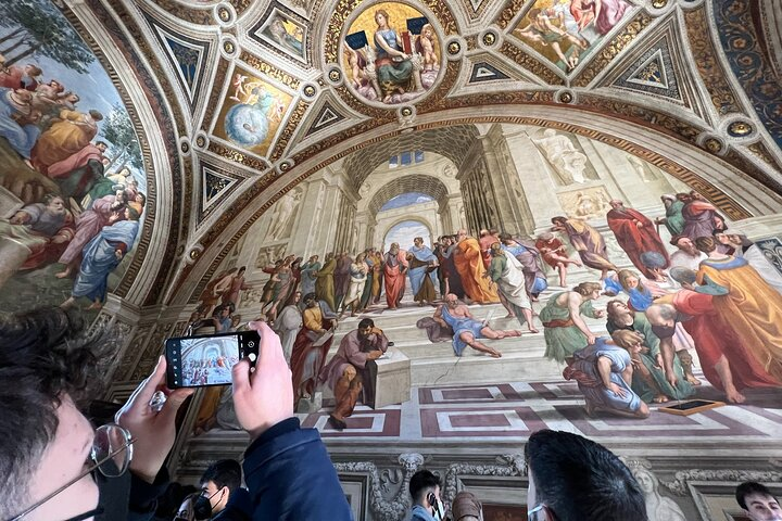 Exclusive First Access Vatican Tour with Skip the Line Basilica - Photo 1 of 14