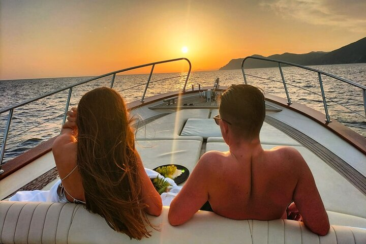 Portovenere & the Islands: Your Sunset Experience - Group Tour - Photo 1 of 6