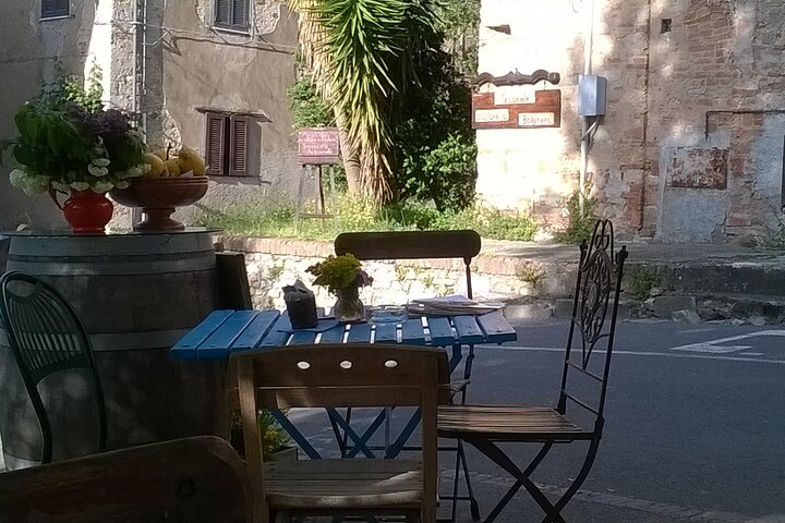 Just a relaxing place in a village in Tuscany